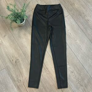 LIKE NEW THREAD AND SUPPLY FAUX LEATHER LEGGINGS BLACK SIZE SMALL HIGH RISE